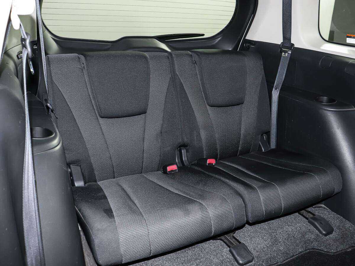 Купить Mazda 5 с пробегом. Фото: #12