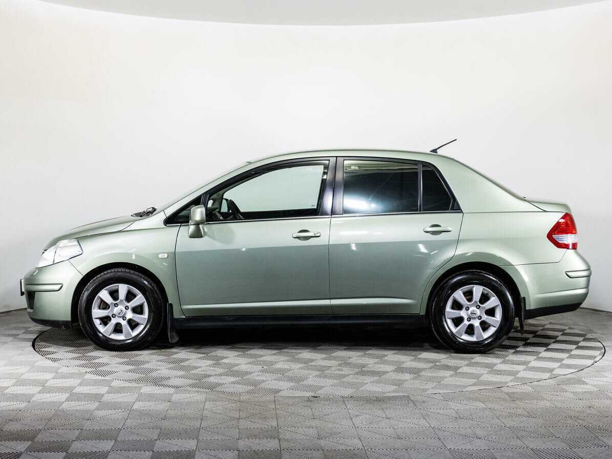 Купить Nissan Tiida с пробегом. Фото: #7