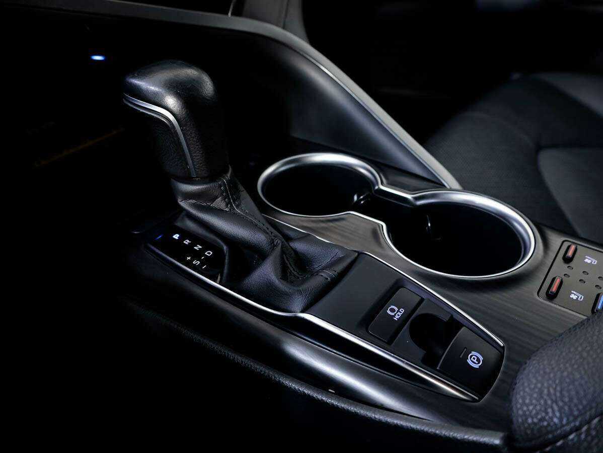 Купить Toyota Camry с пробегом. Фото: #28