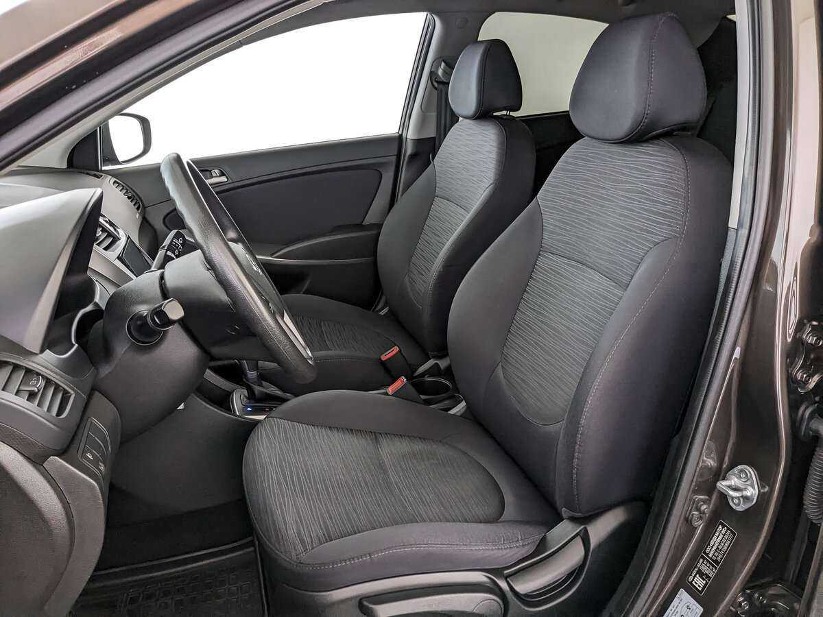 Купить Hyundai Solaris с пробегом. Фото: #14