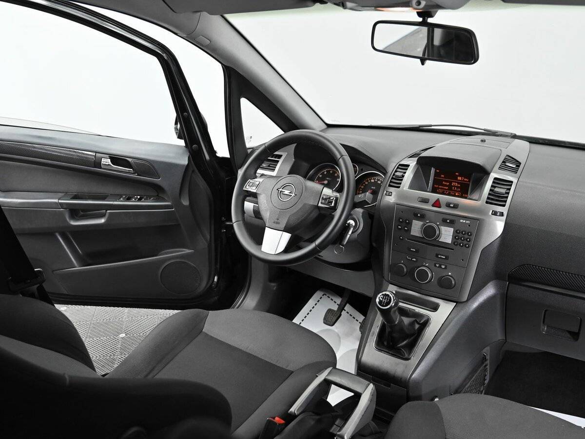 Купить Opel Zafira с пробегом. Фото: #10