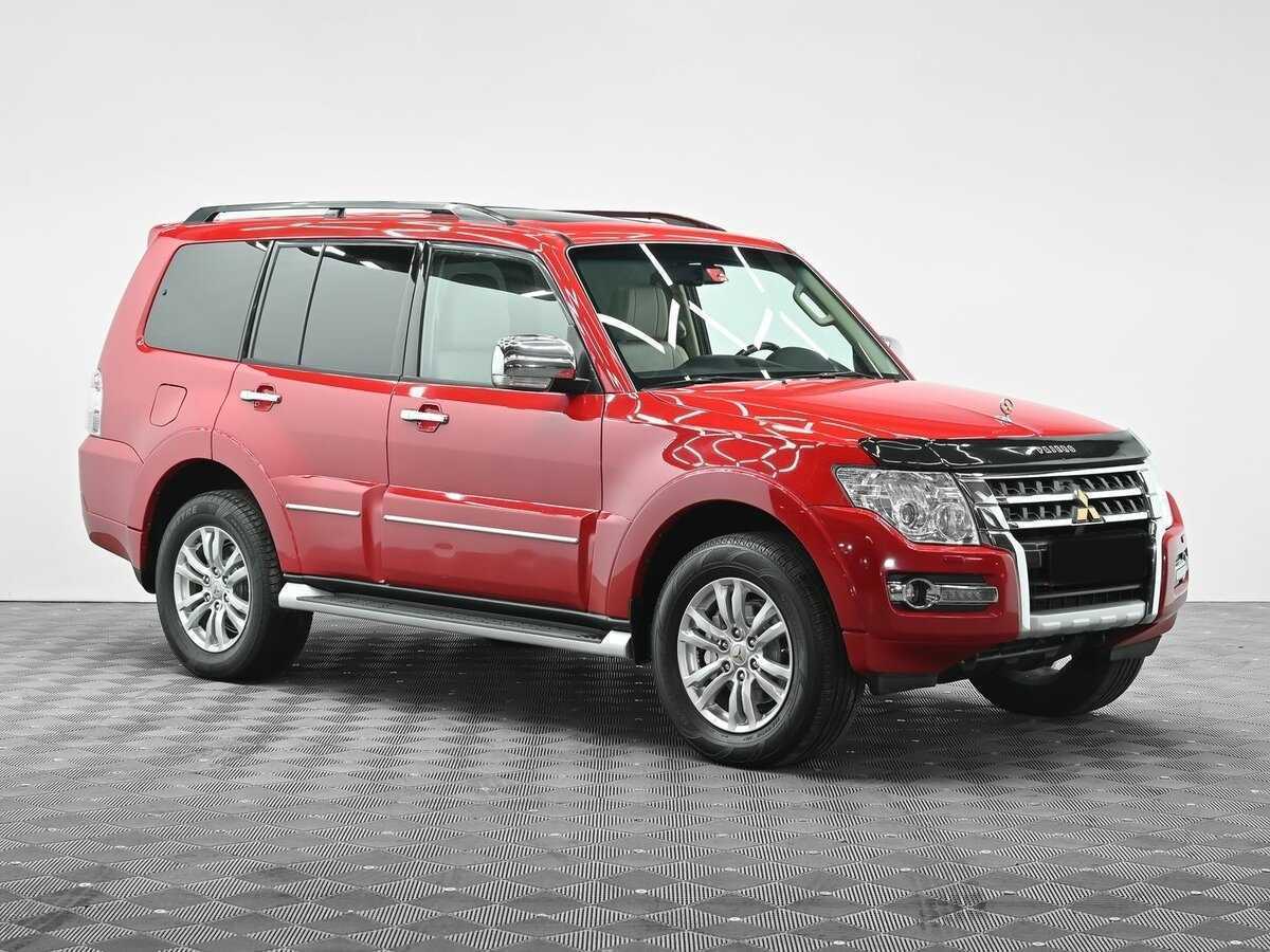 Купить Mitsubishi Pajero с пробегом. Фото: #1