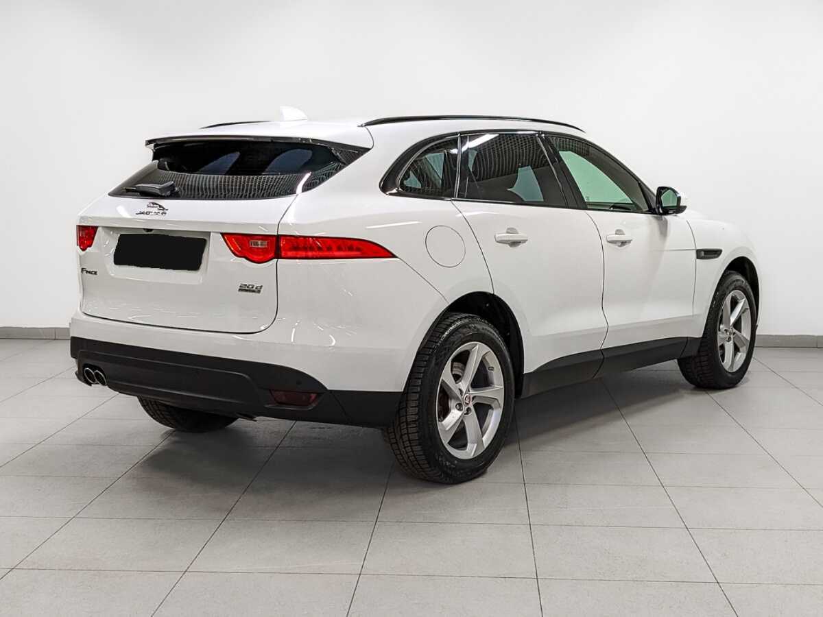 Купить Jaguar F-Pace с пробегом. Фото: #4