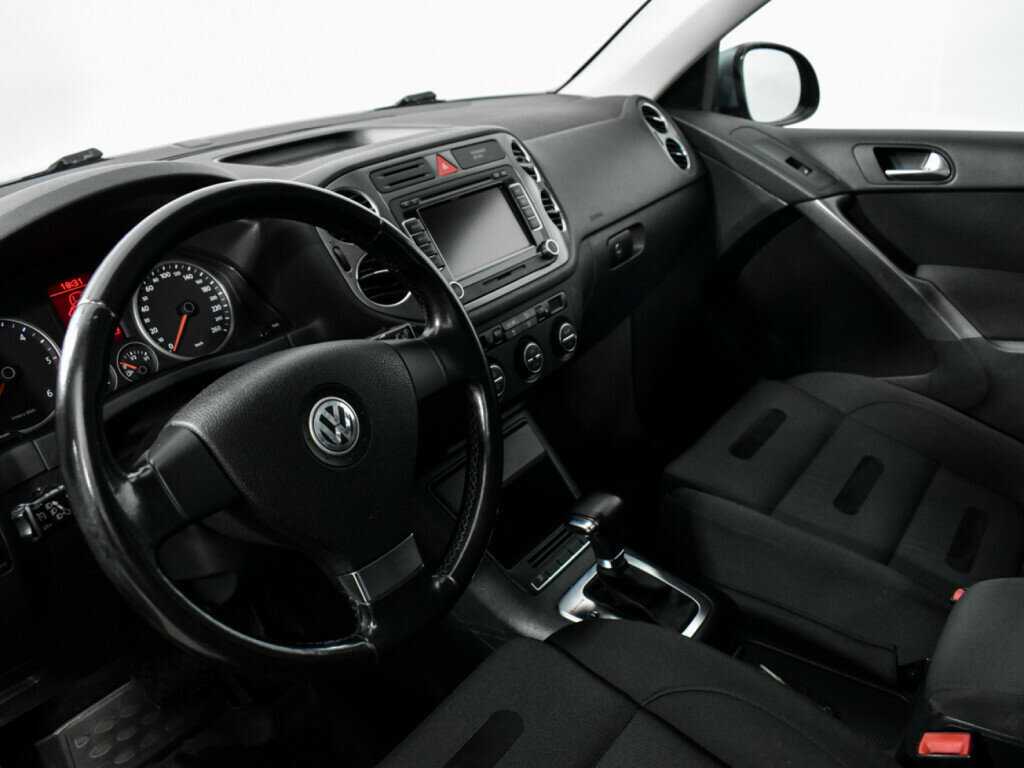 Купить Volkswagen Tiguan с пробегом. Фото: #6