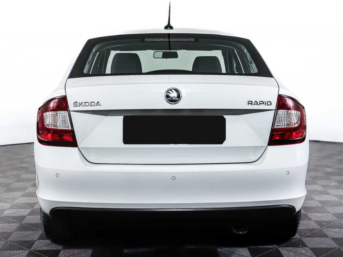 Купить Skoda Rapid с пробегом. Фото: #4