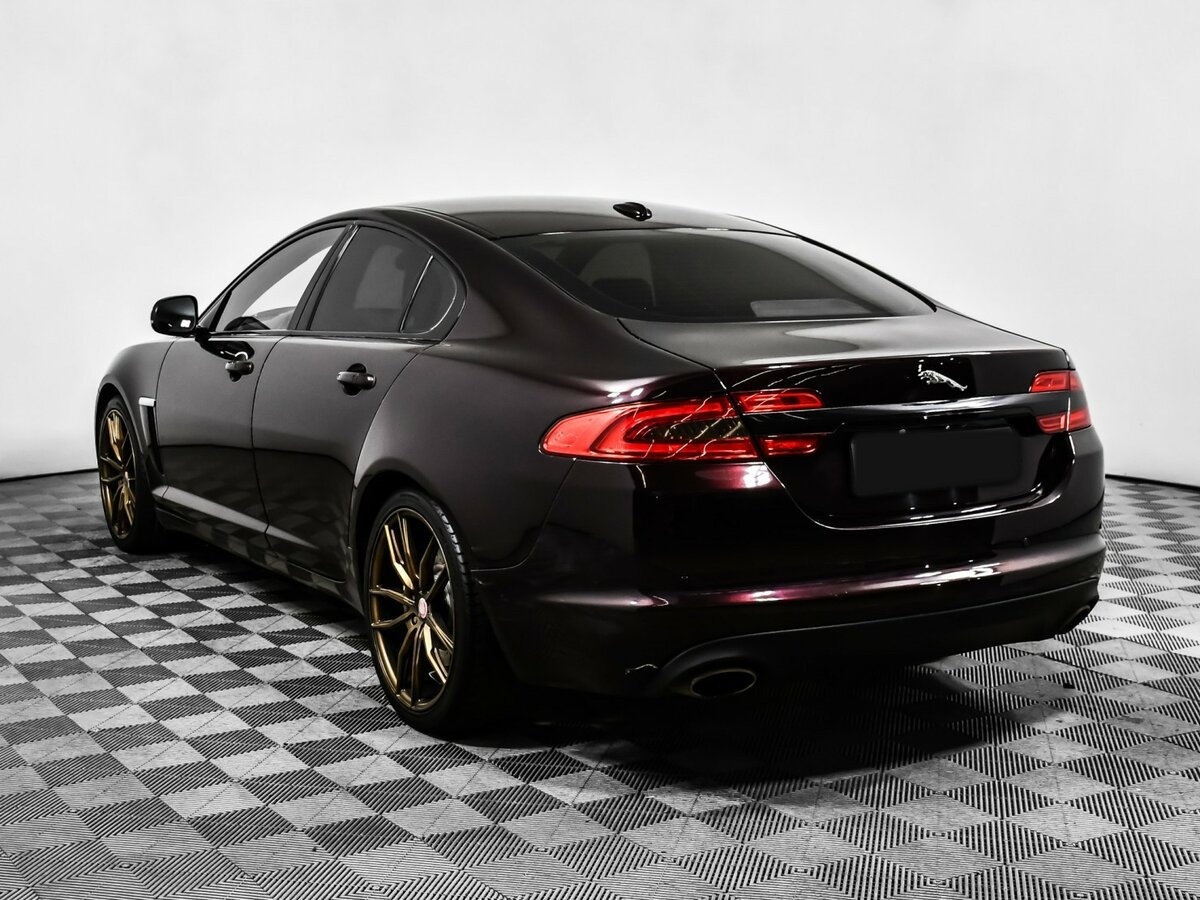 Купить Jaguar XF с пробегом. Фото: #6