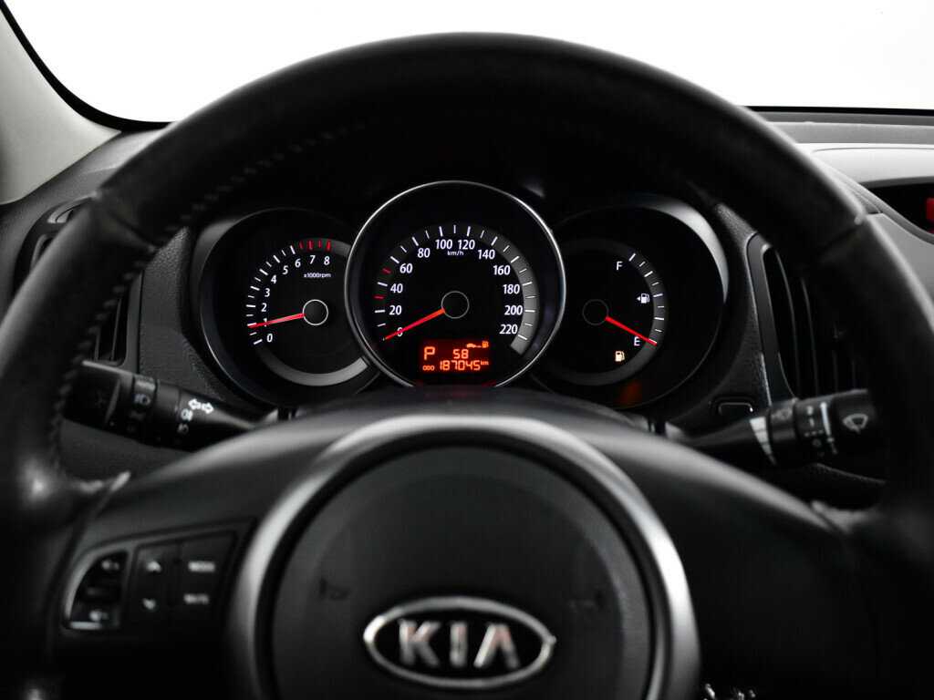 Купить Kia Cerato с пробегом. Фото: #10