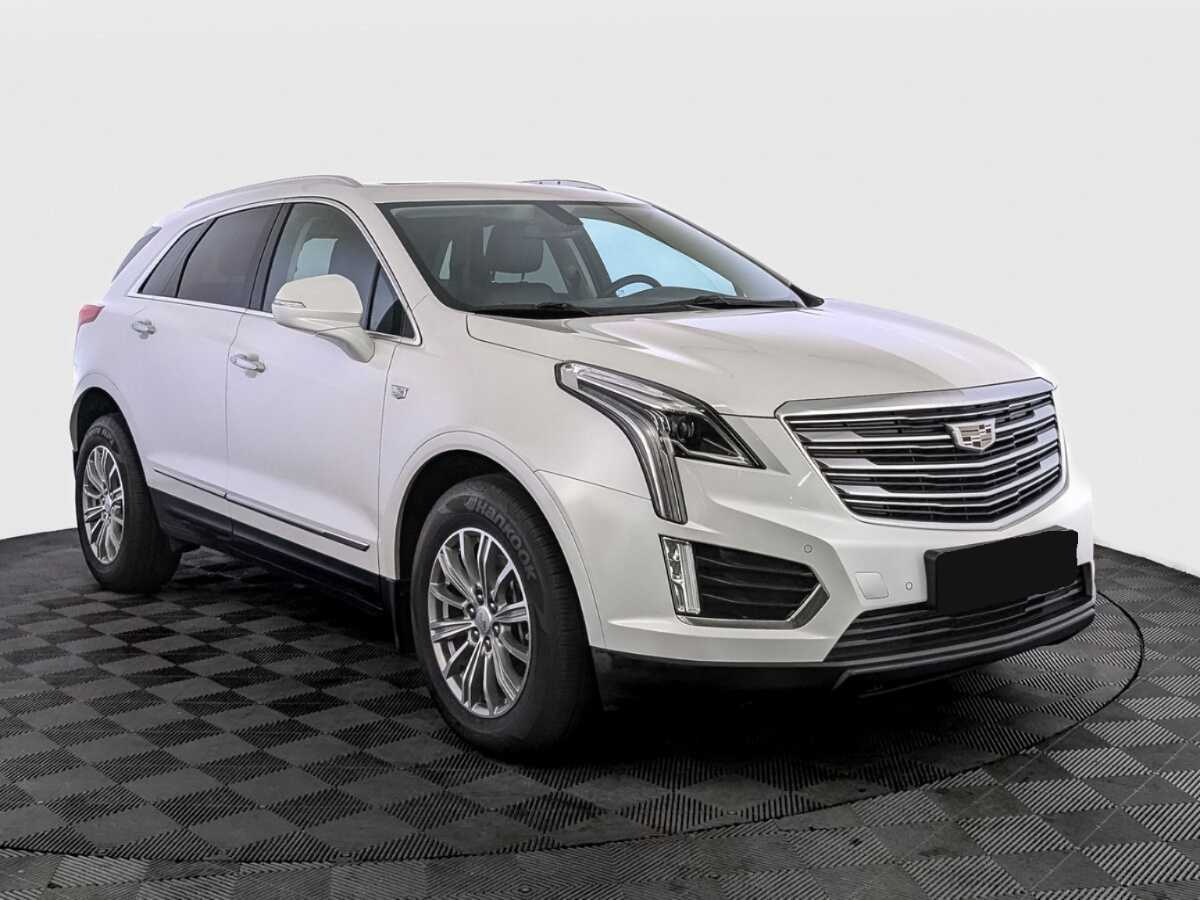 Купить Cadillac XT5 с пробегом. Фото: #2
