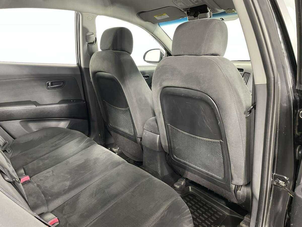 Купить Hyundai Elantra с пробегом. Фото: #15