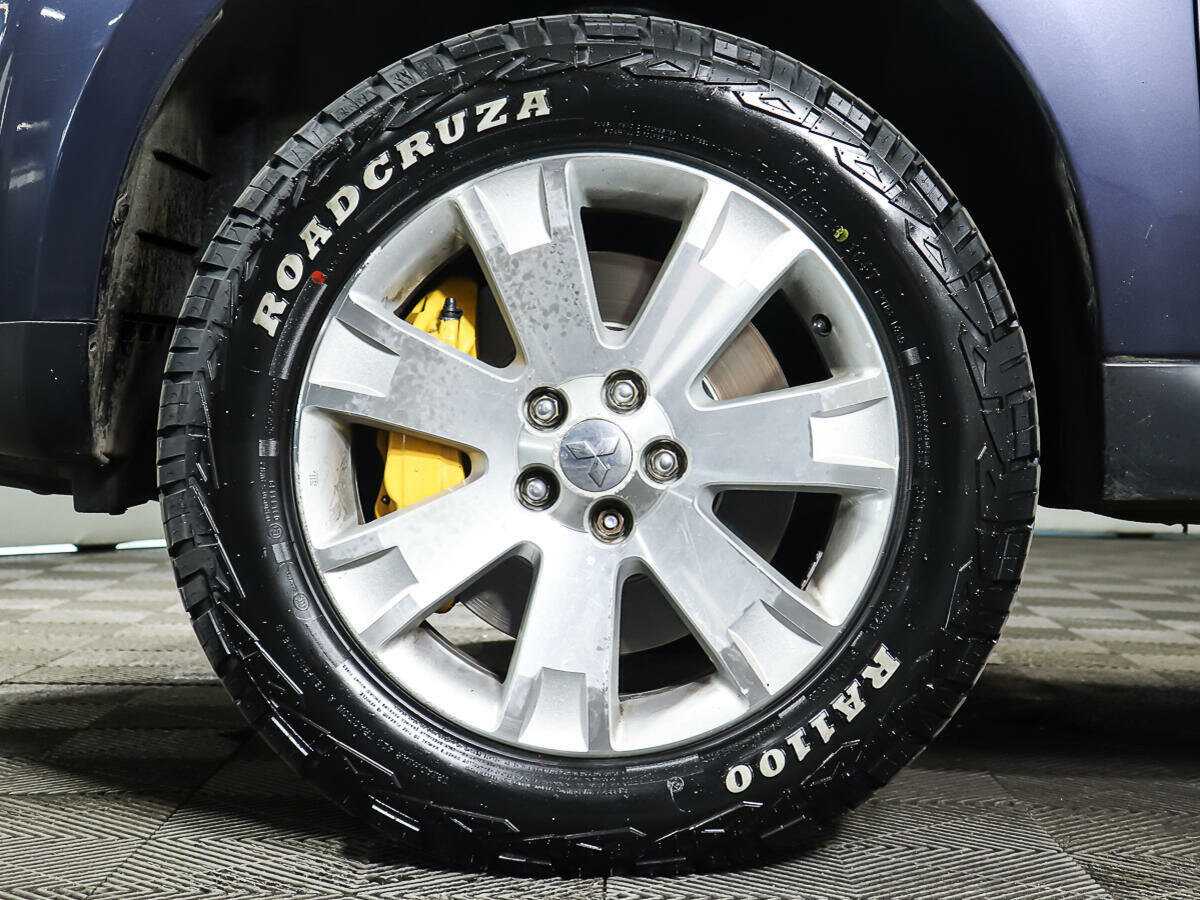 Купить Mitsubishi Outlander с пробегом. Фото: #15