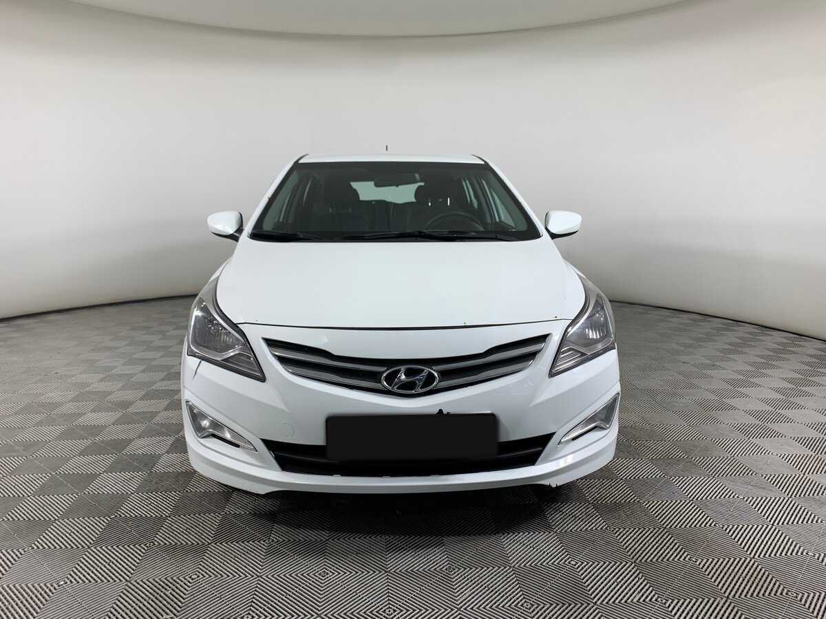 Купить Hyundai Solaris с пробегом. Фото: #1