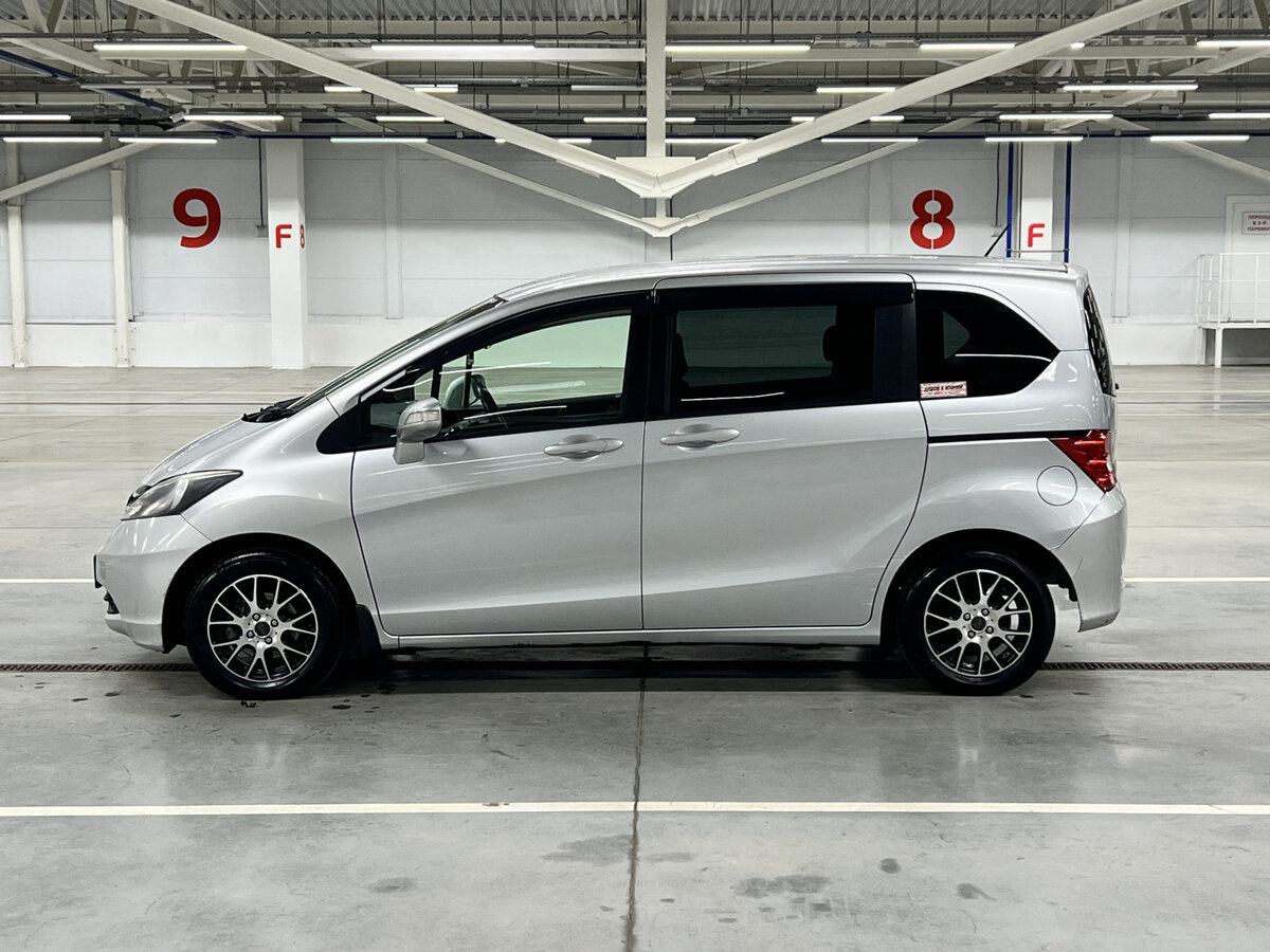 Купить Honda Freed с пробегом. Фото: #7