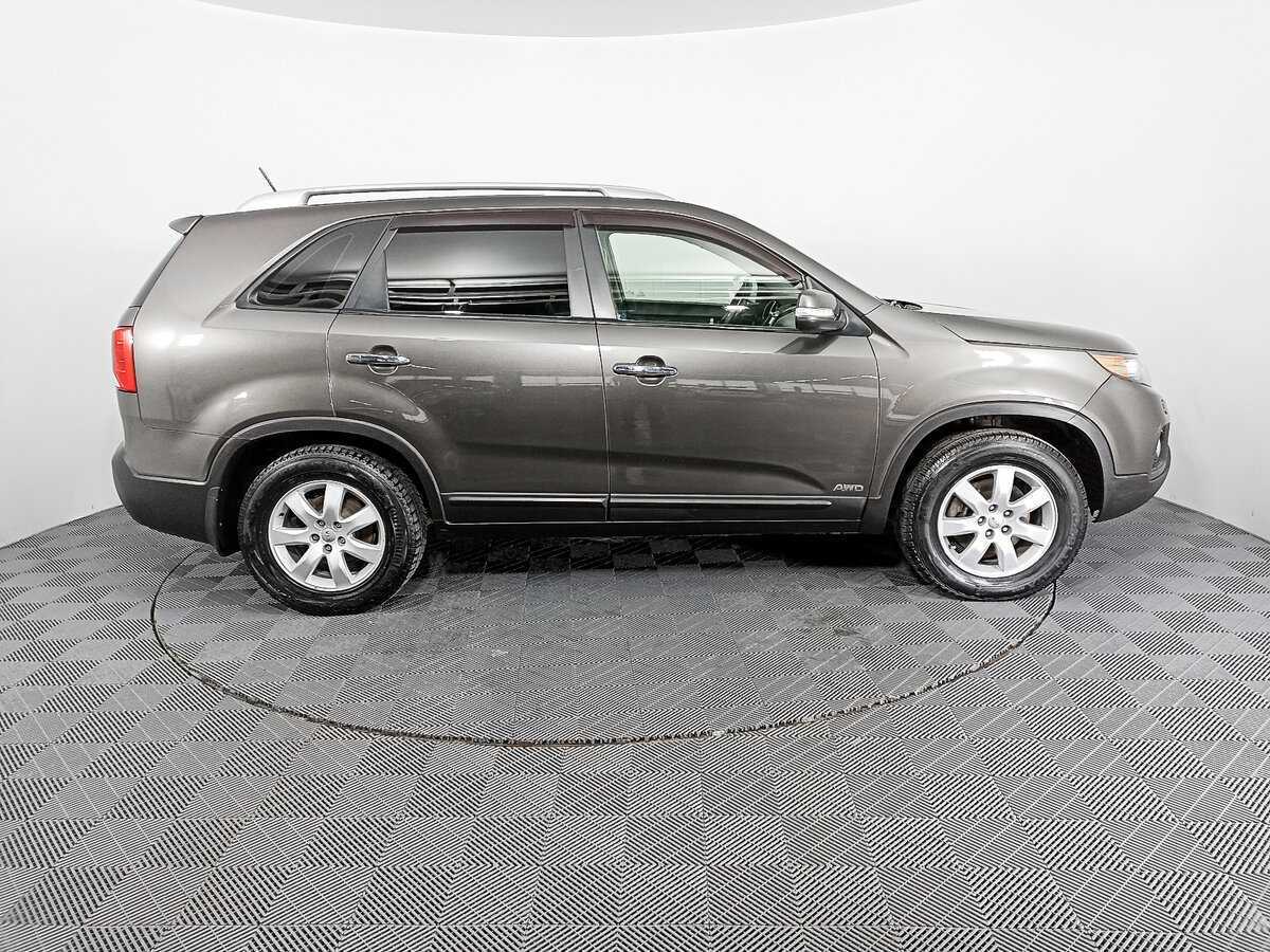 Купить Kia Sorento с пробегом. Фото: #3