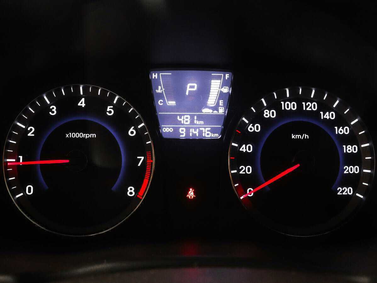 Купить Hyundai Solaris с пробегом. Фото: #8