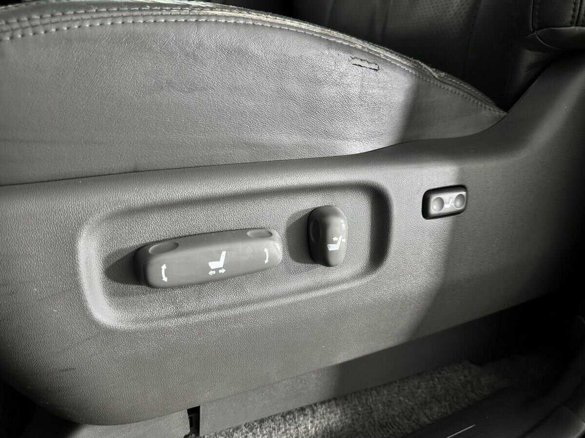 Купить Toyota Land Cruiser Prado с пробегом. Фото: #13