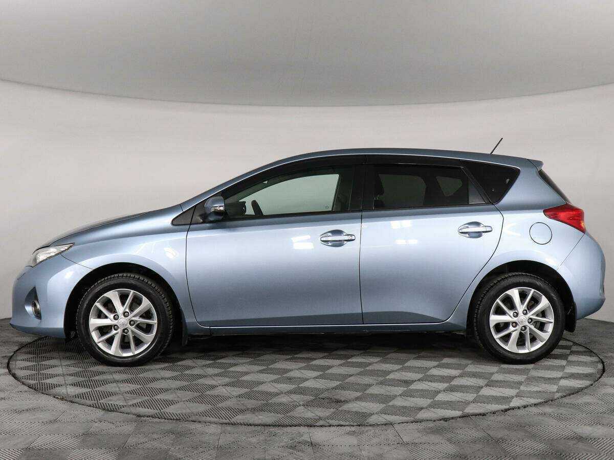 Купить Toyota Auris с пробегом. Фото: #7