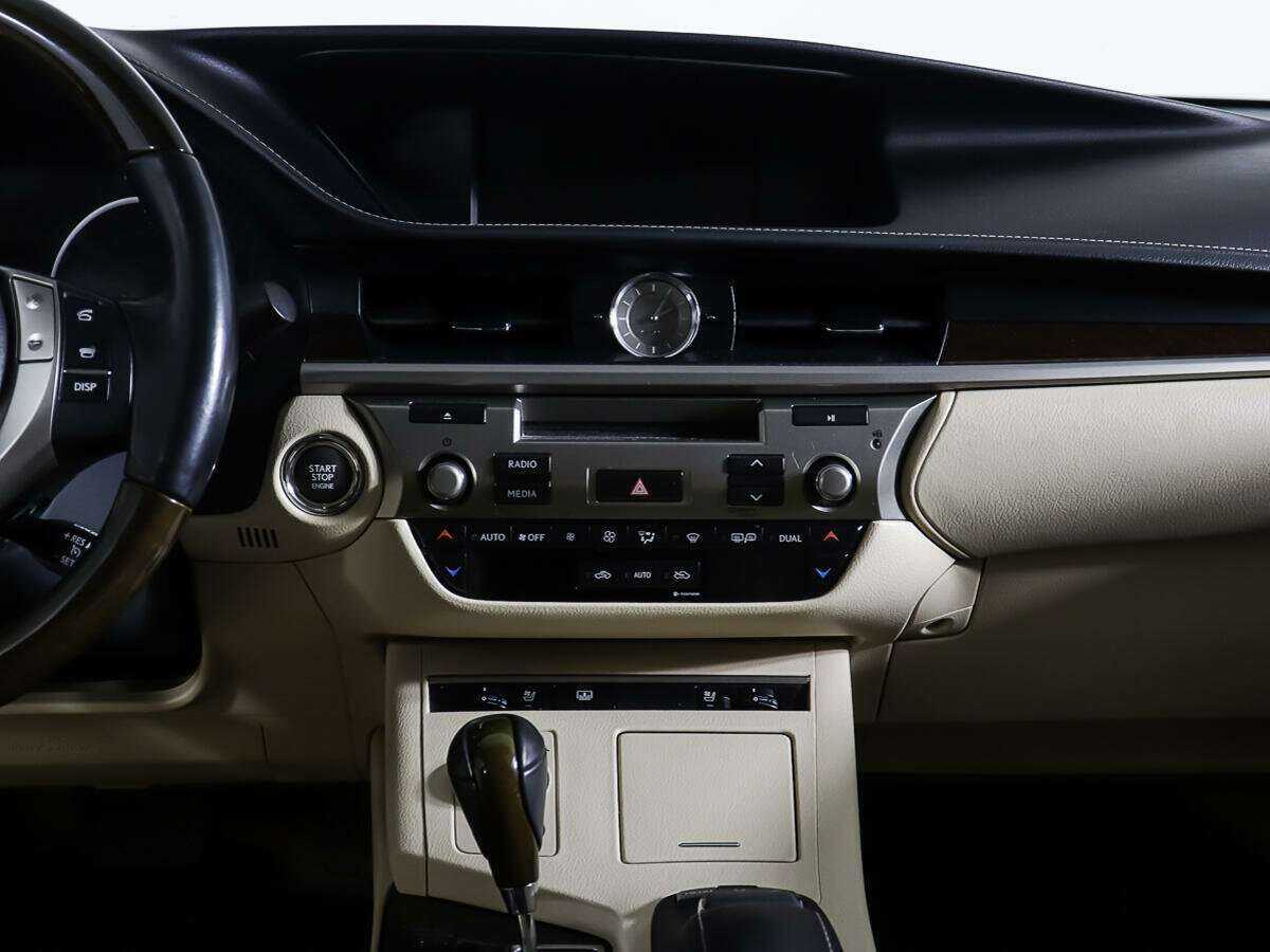 Купить Lexus ES с пробегом. Фото: #11