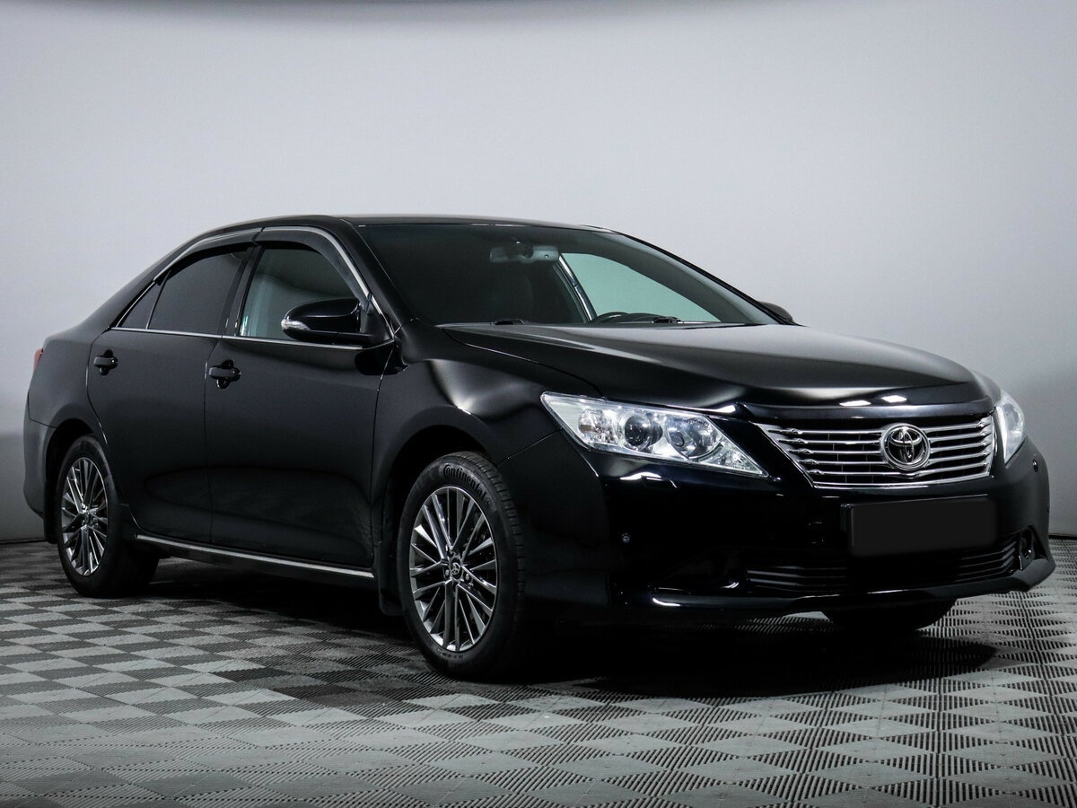 Купить Toyota Camry с пробегом. Фото: #2