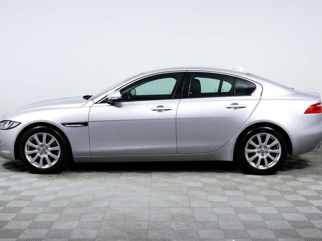 Купить Jaguar XE с пробегом. Фото: #7