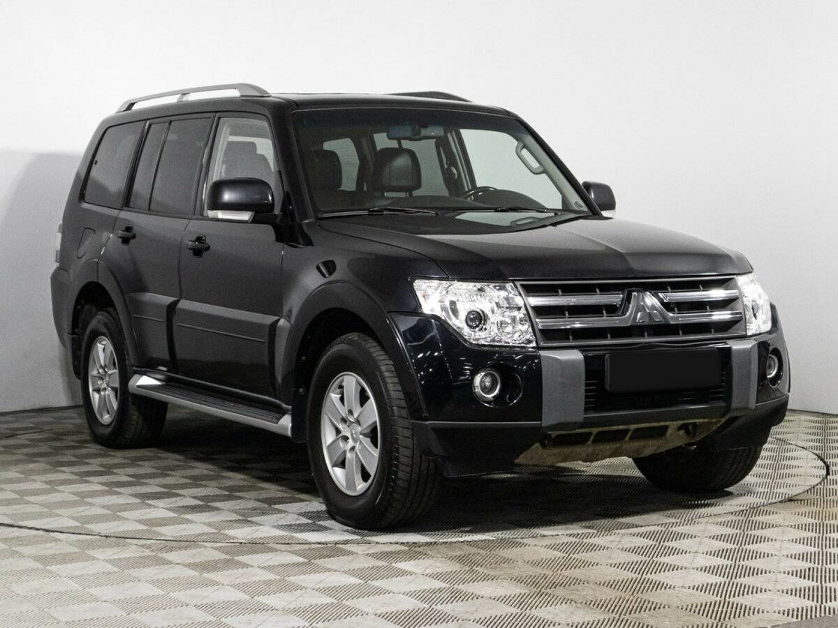 Купить Mitsubishi Pajero с пробегом. Фото: #2