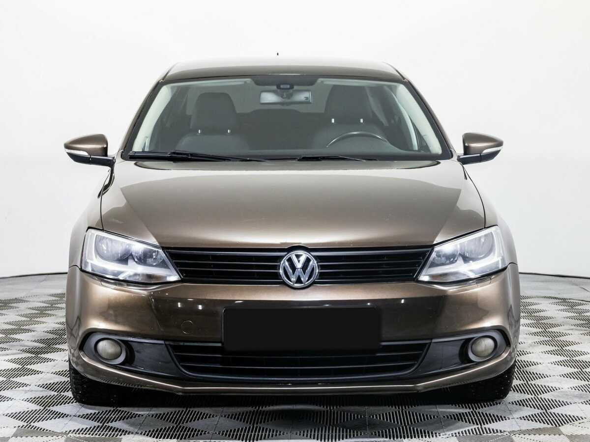 Купить Volkswagen Jetta с пробегом. Фото: #1