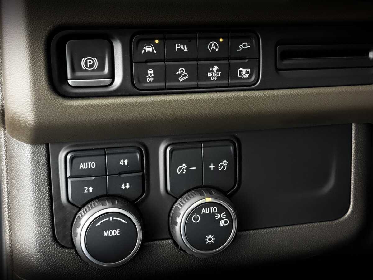 Купить Chevrolet Tahoe с пробегом. Фото: #19