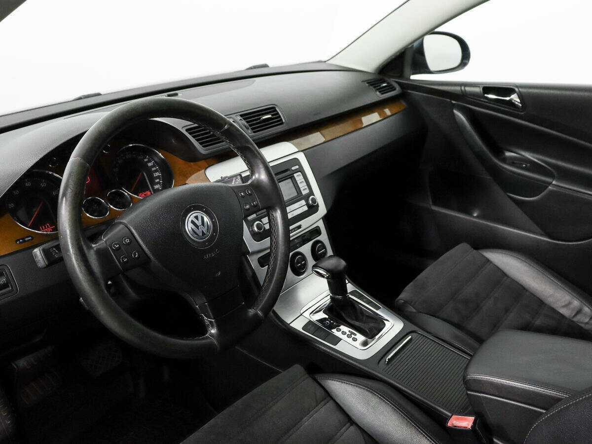 Купить Volkswagen Passat с пробегом. Фото: #8