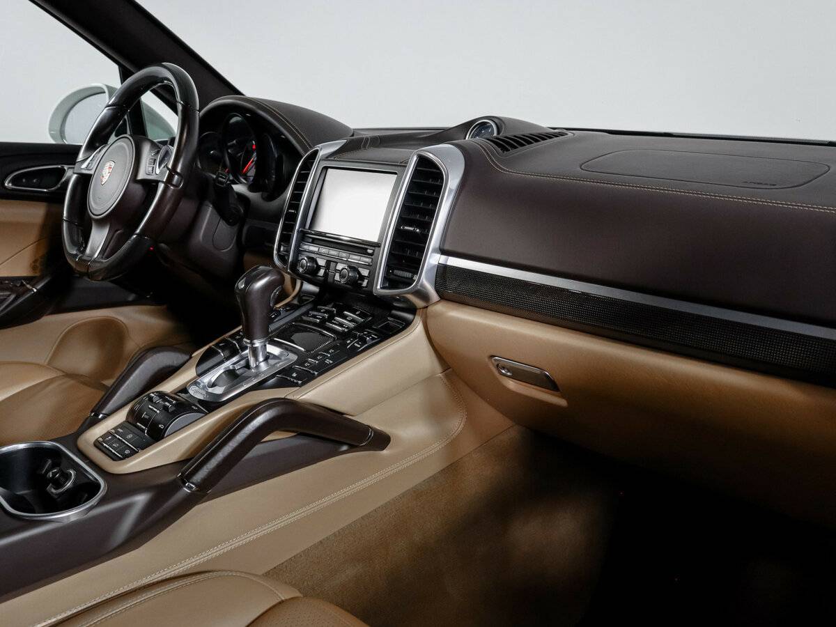 Купить Porsche Cayenne с пробегом. Фото: #8