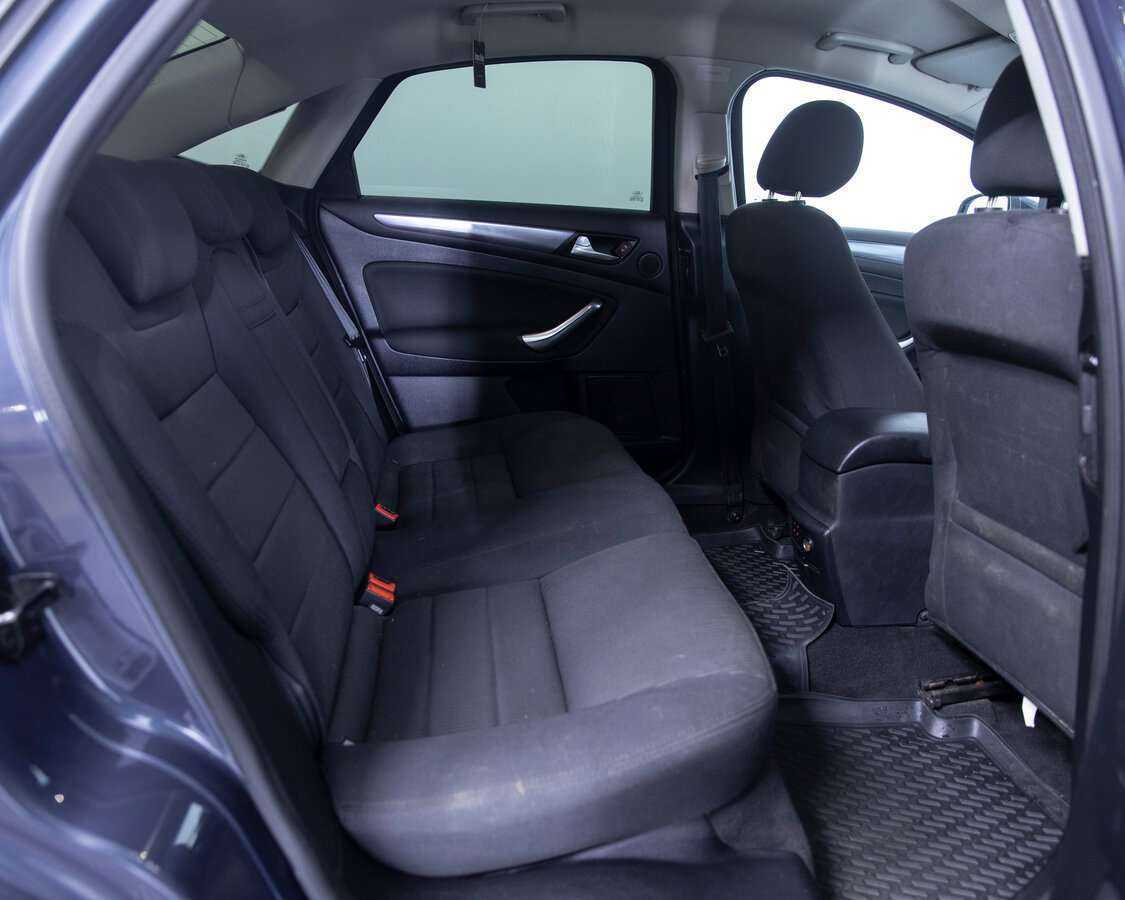 Купить Ford Mondeo с пробегом. Фото: #9