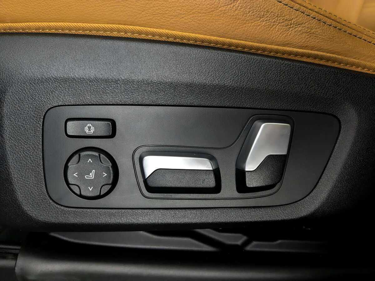 Купить BMW X4 с пробегом. Фото: #17