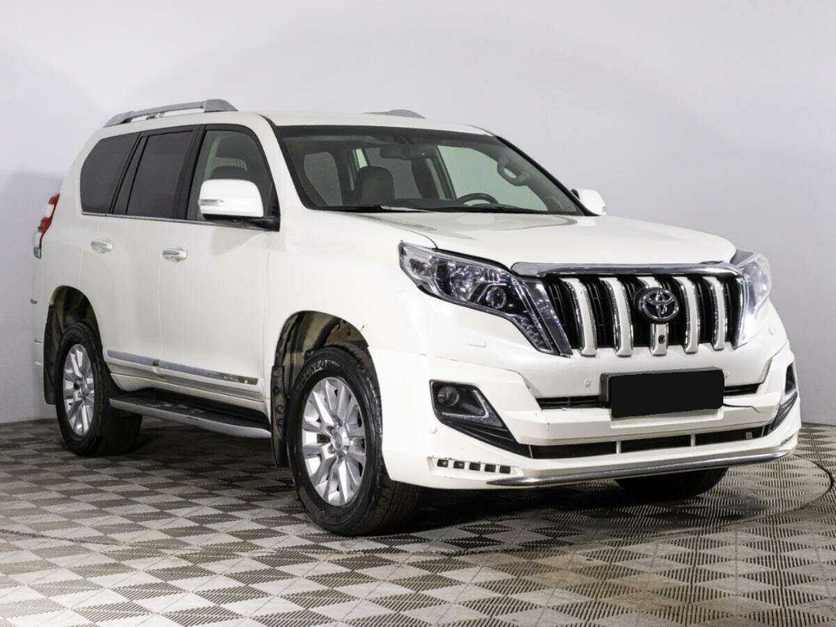 Купить Toyota Land Cruiser Prado с пробегом. Фото: #2