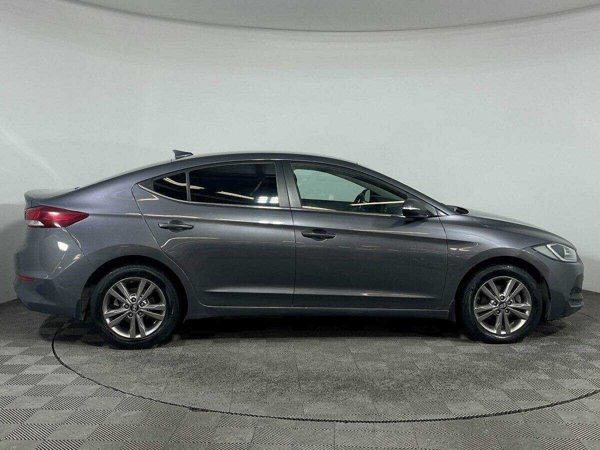 Купить Hyundai Elantra с пробегом. Фото: #3