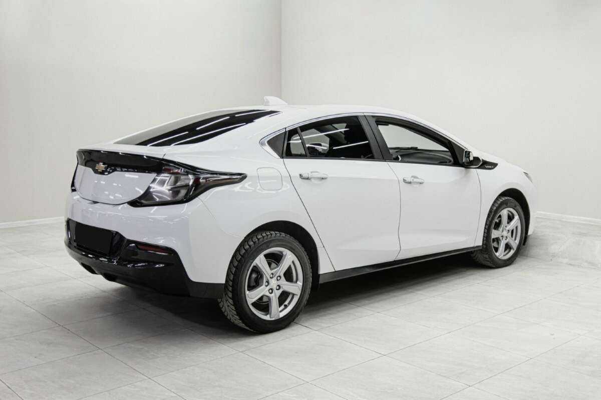 Купить Chevrolet Volt с пробегом. Фото: #3