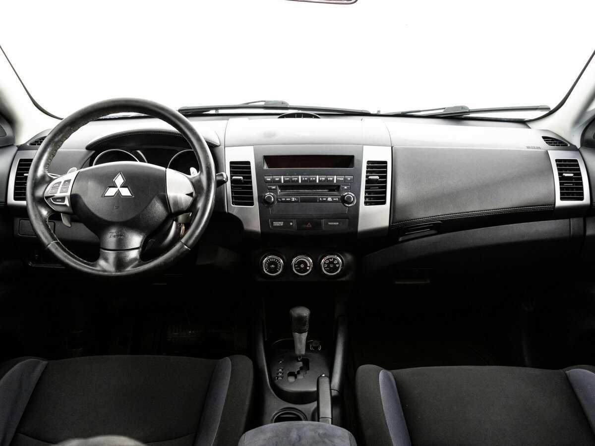 Купить Mitsubishi Outlander с пробегом. Фото: #7