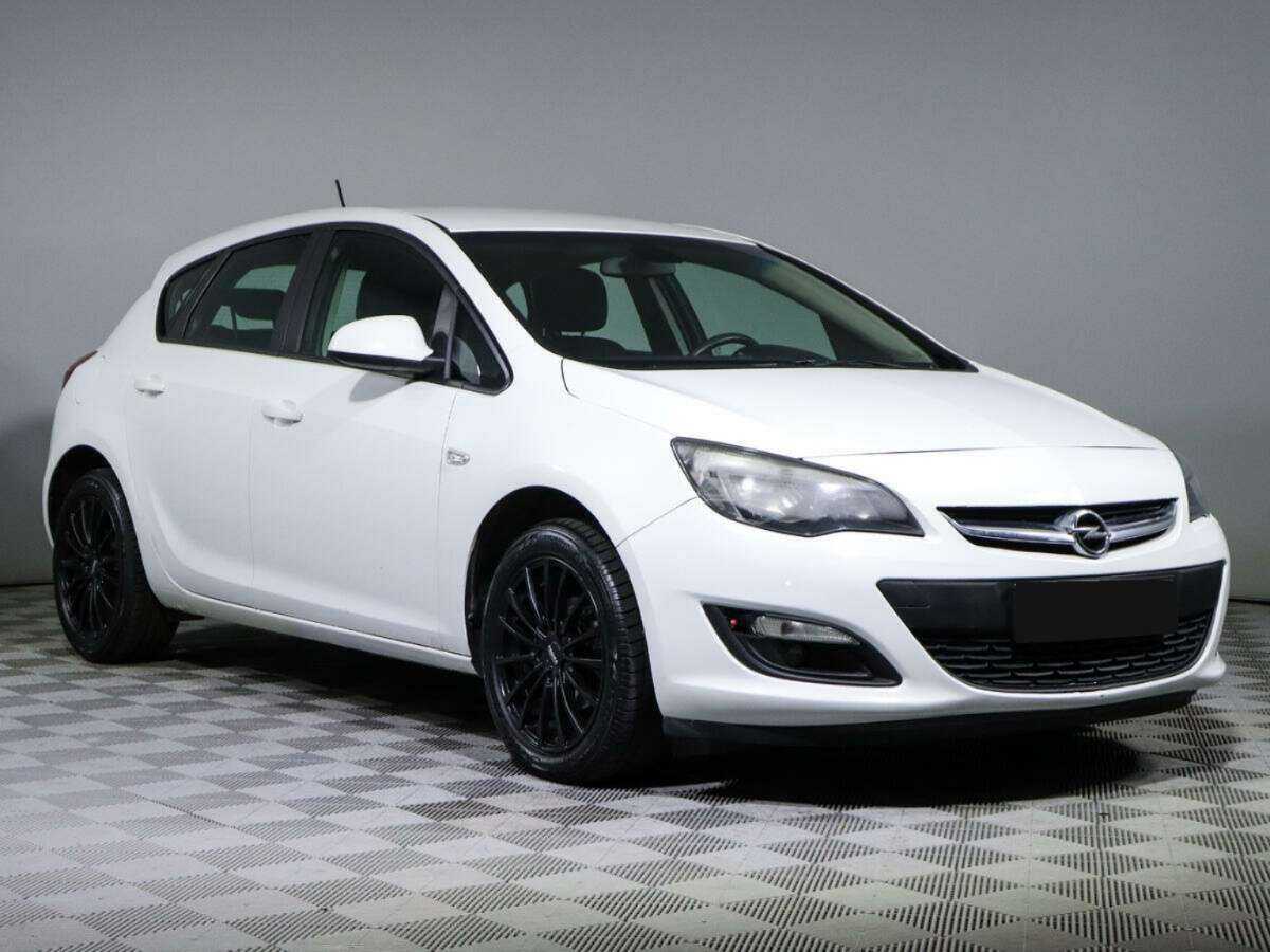 Купить Opel Astra с пробегом. Фото: #2