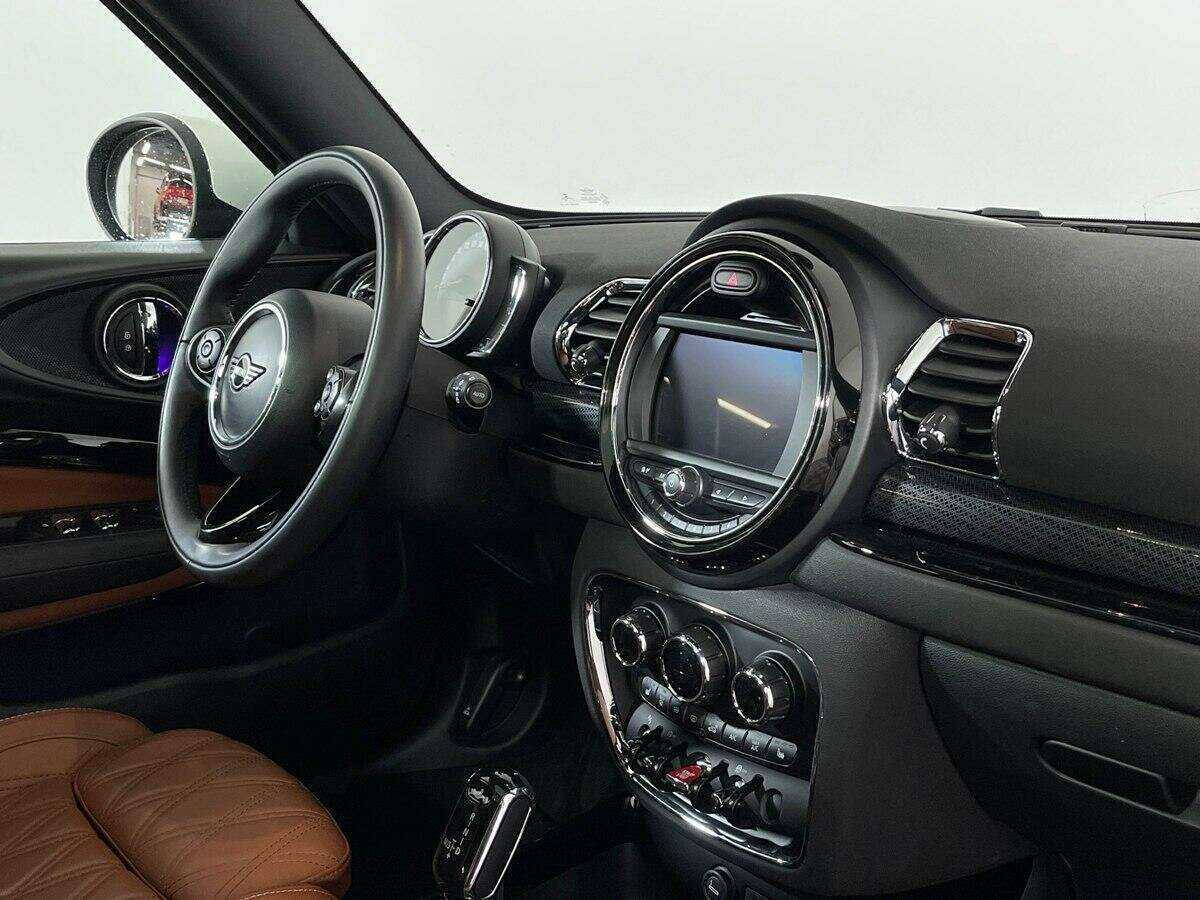 Купить Mini Clubman с пробегом. Фото: #8