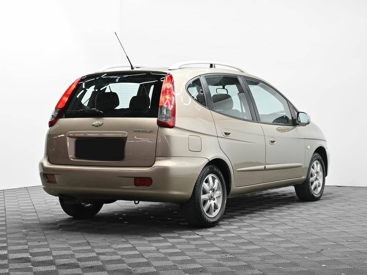 Купить Chevrolet Rezzo с пробегом. Фото: #3