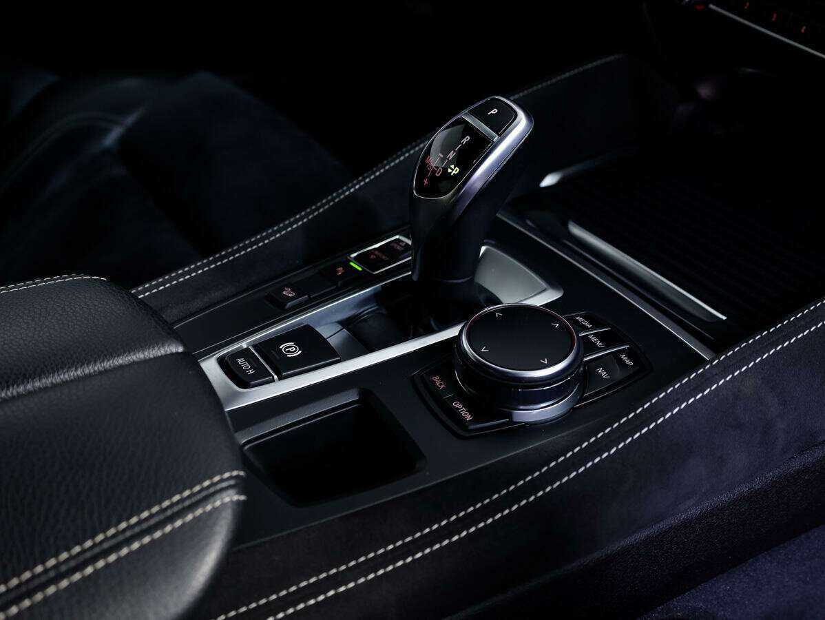 Купить BMW X6 с пробегом. Фото: #23