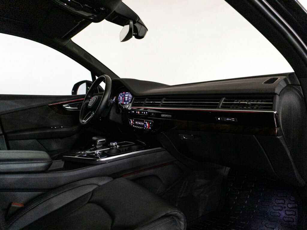 Купить Audi Q7 с пробегом. Фото: #26