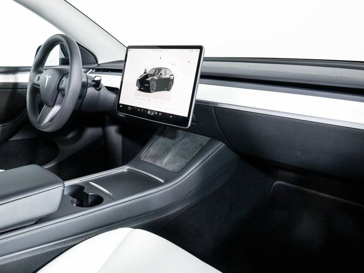 Купить Tesla Model Y с пробегом. Фото: #8