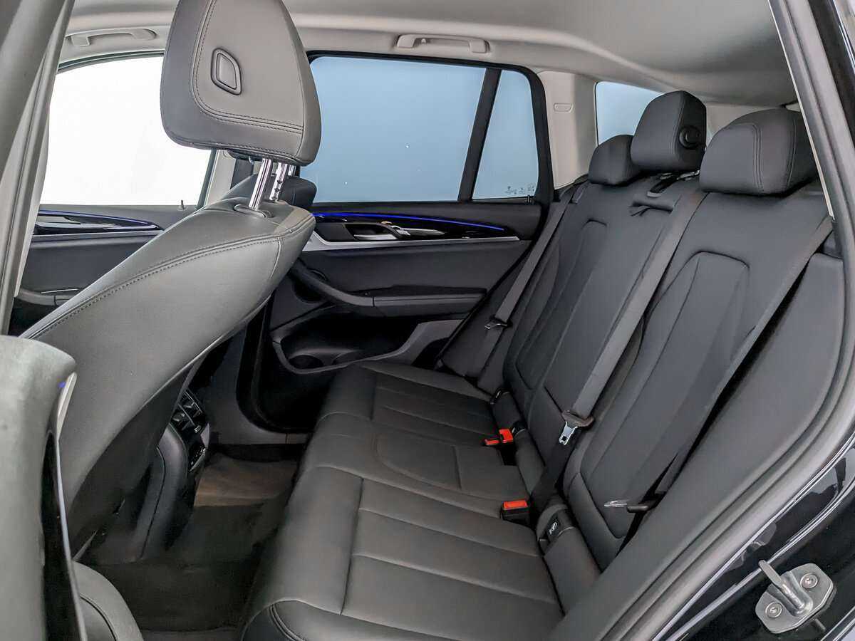 Купить BMW X3 с пробегом. Фото: #9