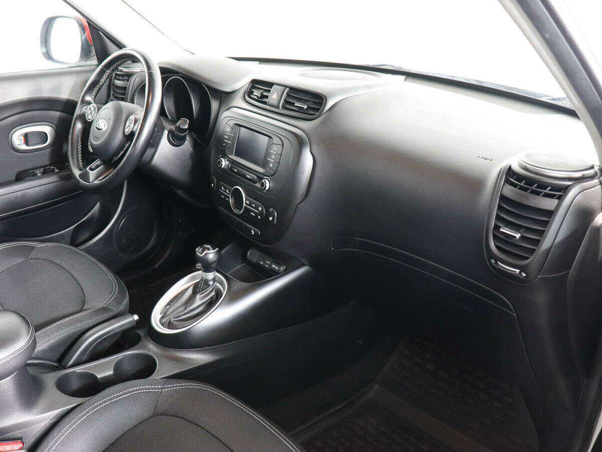 Купить Kia Soul с пробегом. Фото: #9