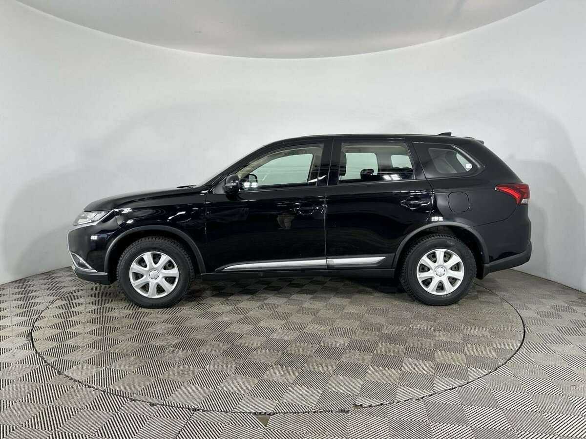 Купить Mitsubishi Outlander с пробегом. Фото: #4
