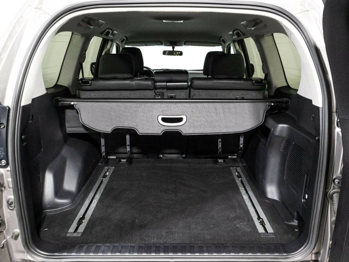Купить Toyota Land Cruiser Prado с пробегом. Фото: #14