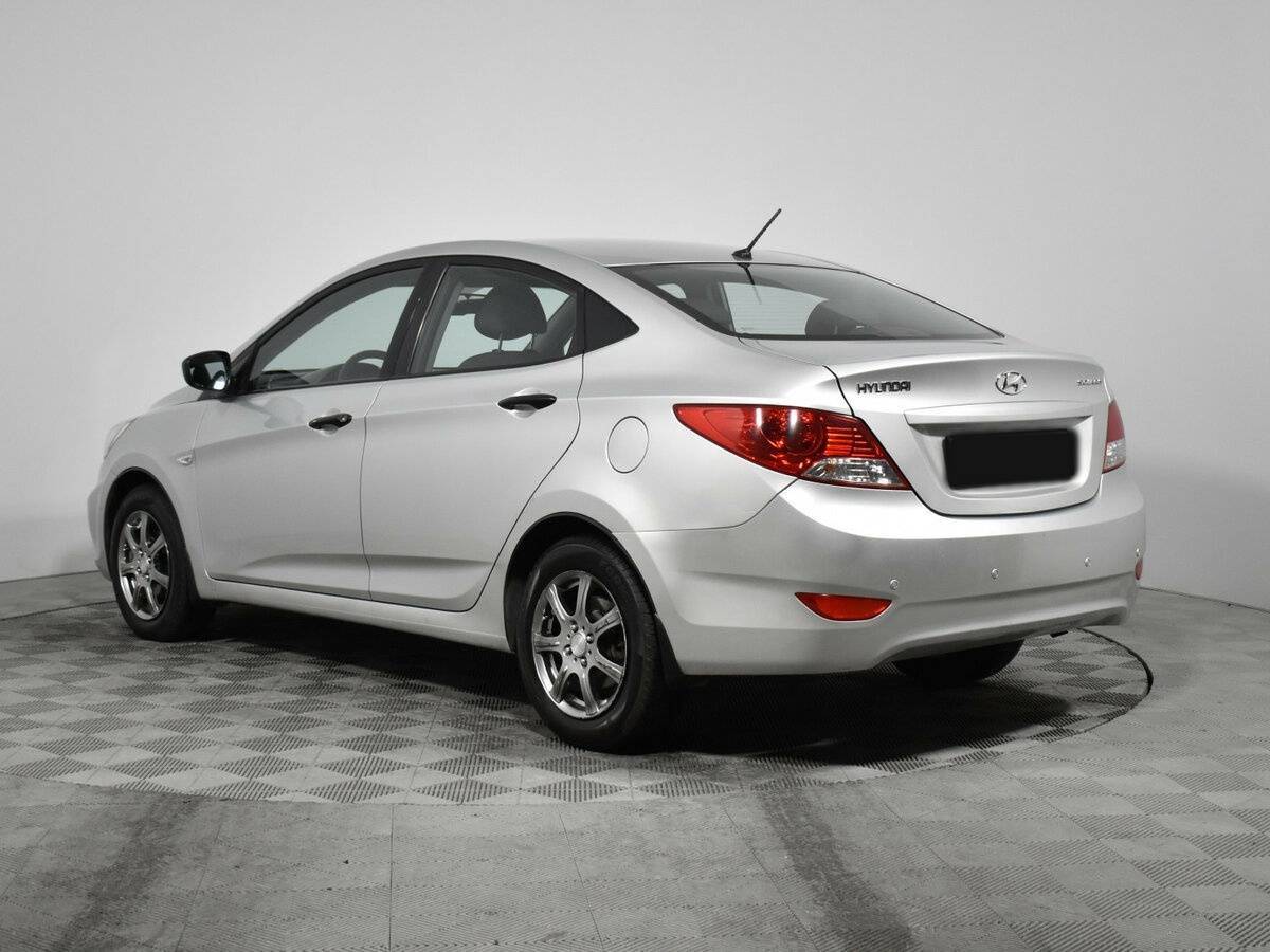 Купить Hyundai Solaris с пробегом. Фото: #6