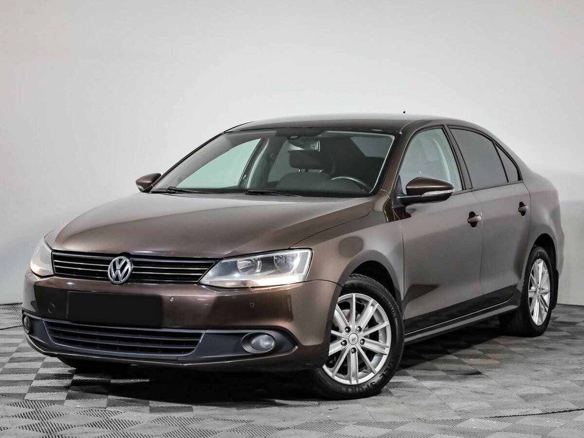 Купить Volkswagen Jetta с пробегом. Посмотреть фото