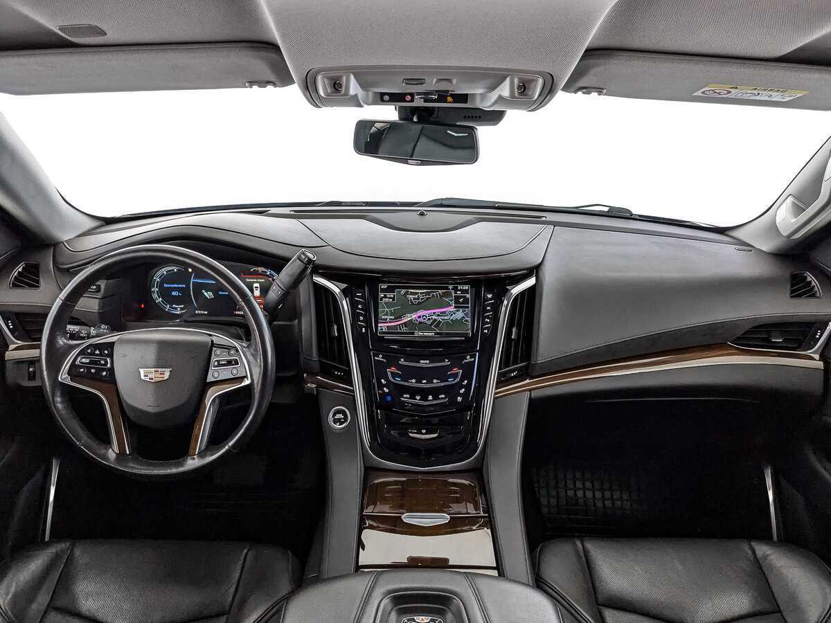 Купить Cadillac Escalade с пробегом. Фото: #9