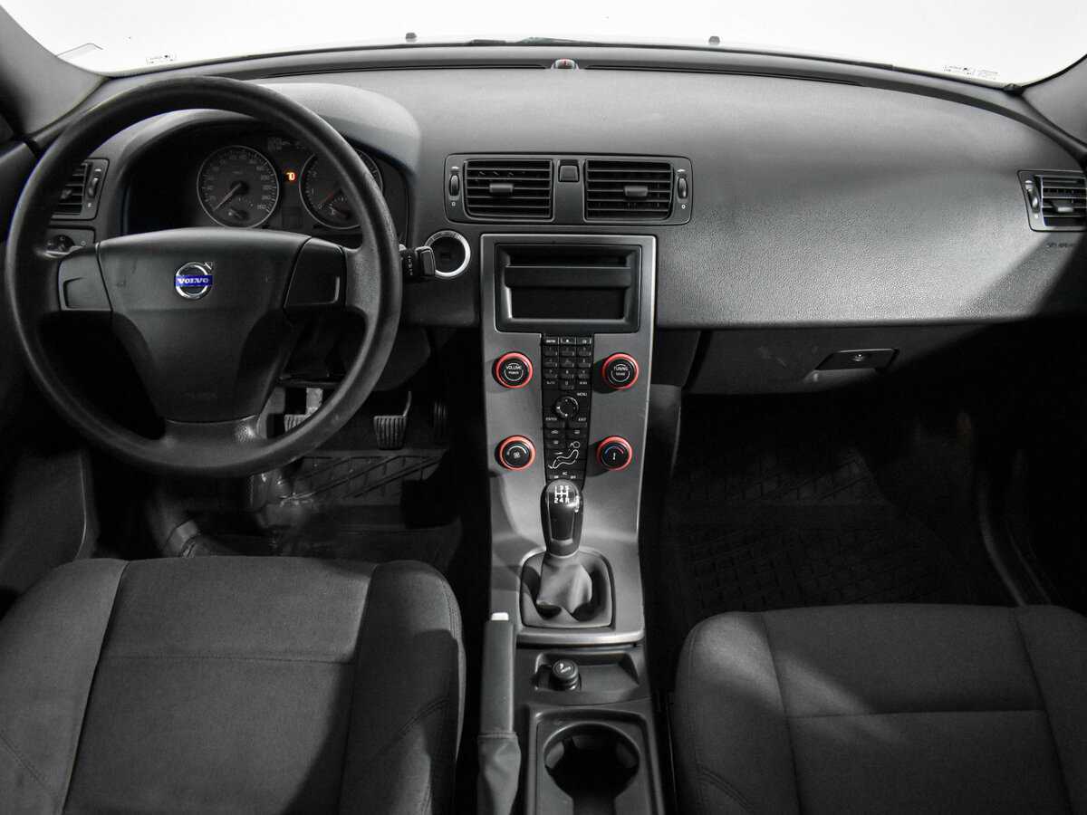 Купить Volvo S40 с пробегом. Фото: #12