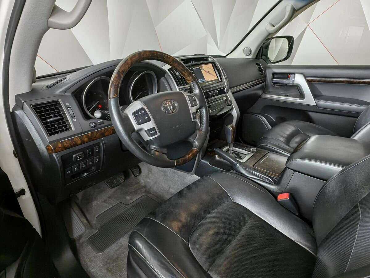 Купить Toyota Land Cruiser с пробегом. Фото: #13