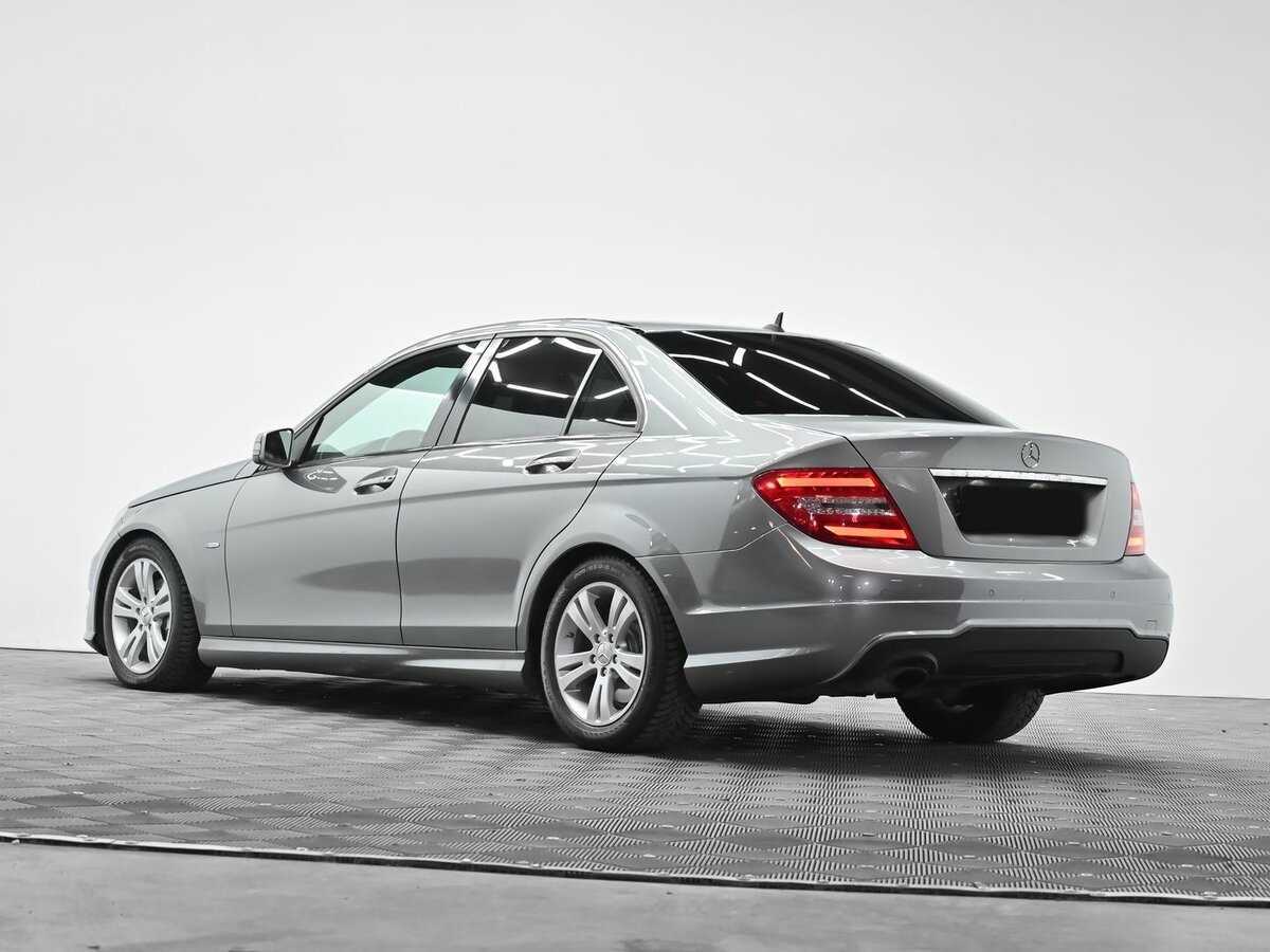 Купить Mercedes-Benz C-Класс с пробегом. Фото: #2